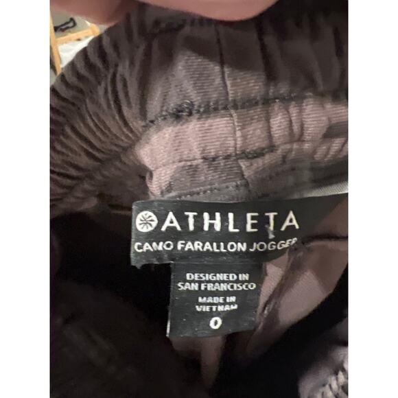 Athleta size 0 camouflage joggers pants - Picture 3 of 4